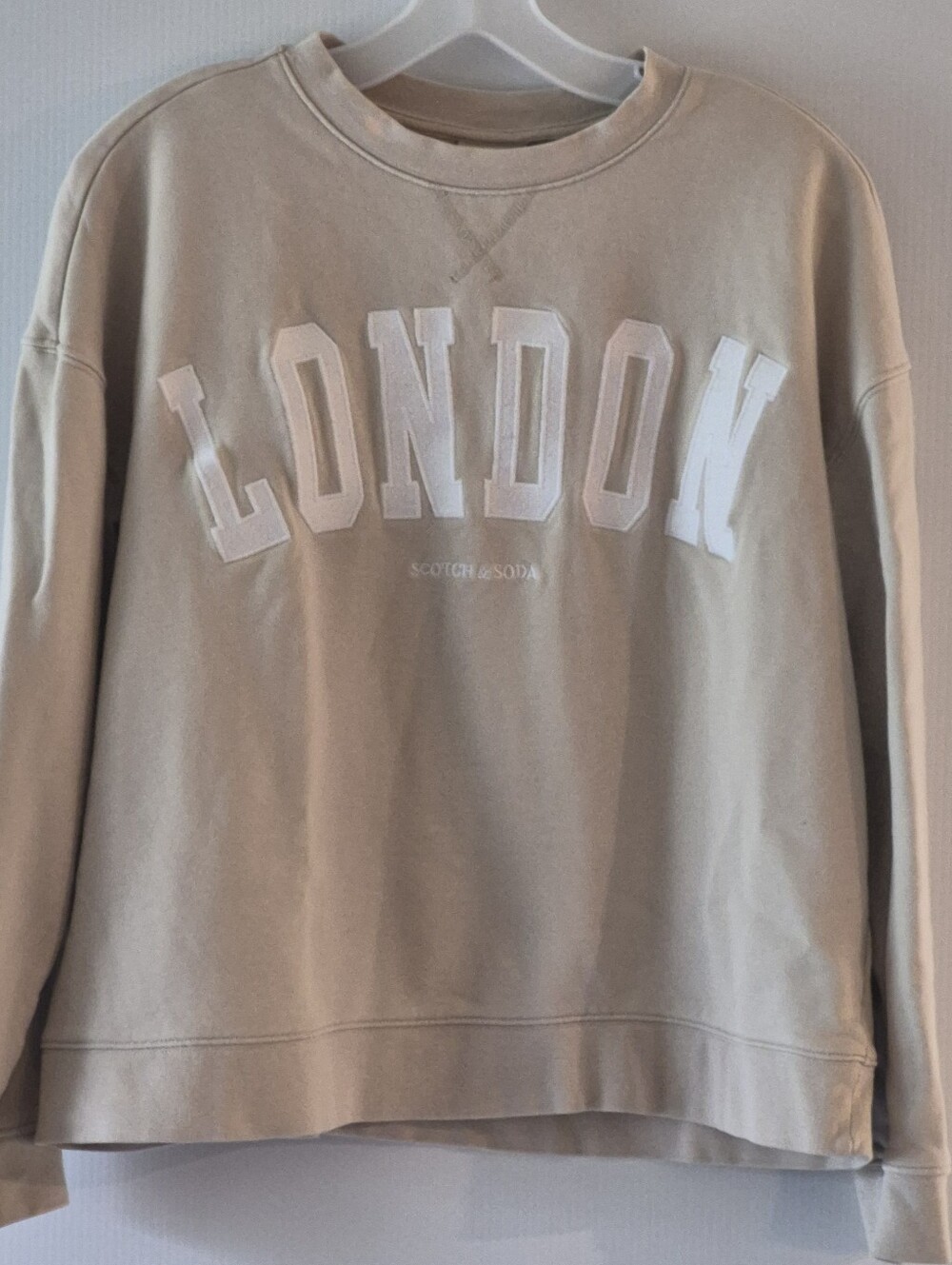 Scotch & Soda LONDON applique French Terry Crewneck Sweatshirt